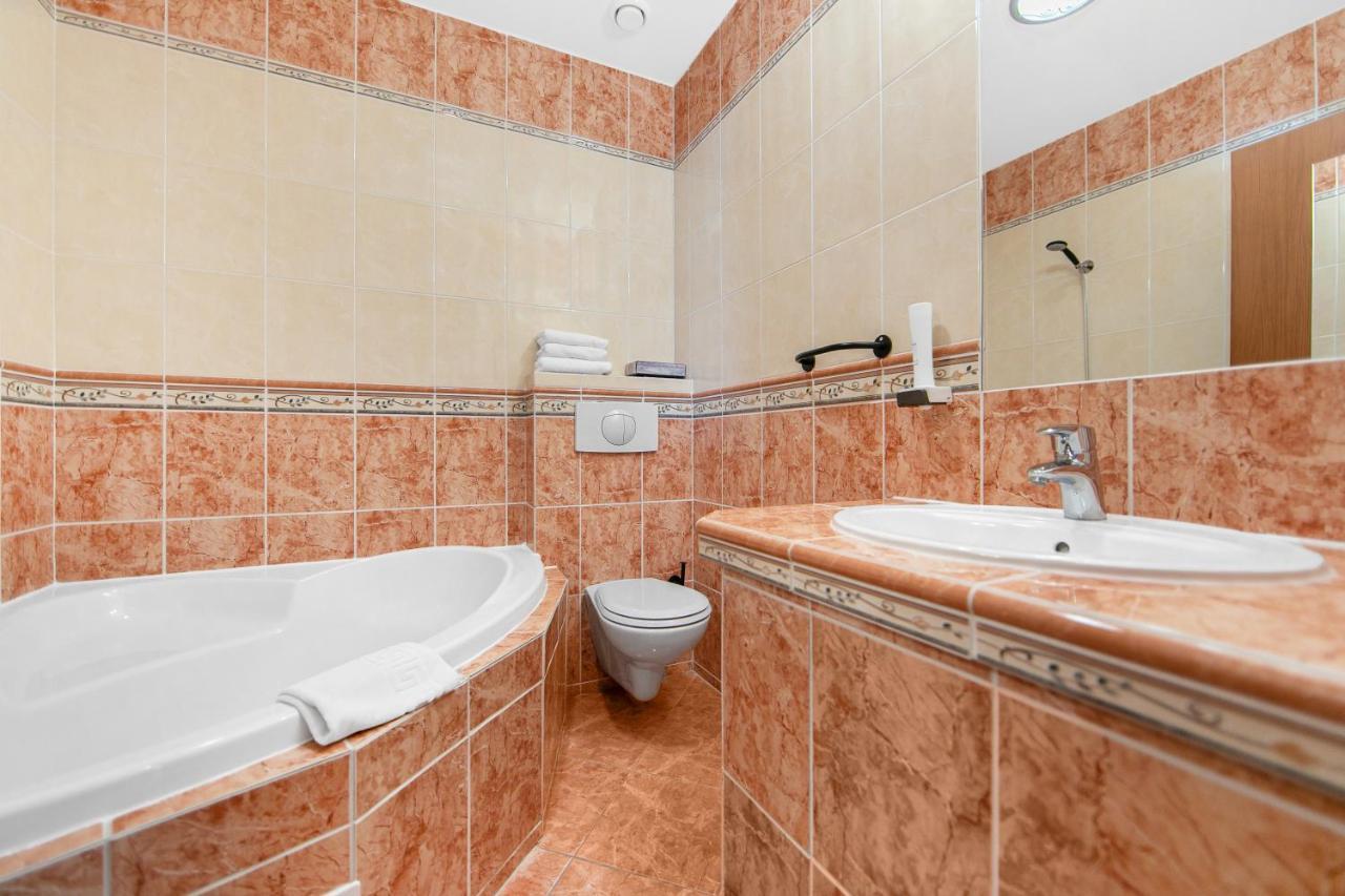 Hotel Palace Plzeň Extérieur photo