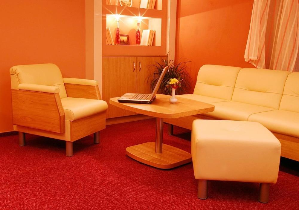 Hotel Palace Plzeň Extérieur photo