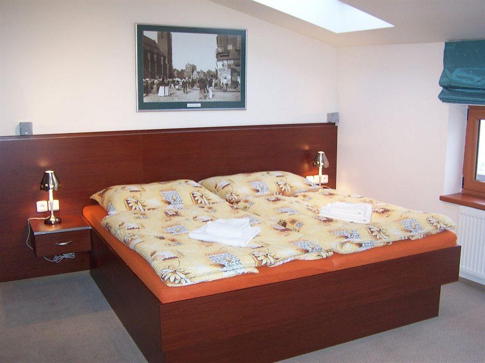 Hotel Palace Plzeň Extérieur photo