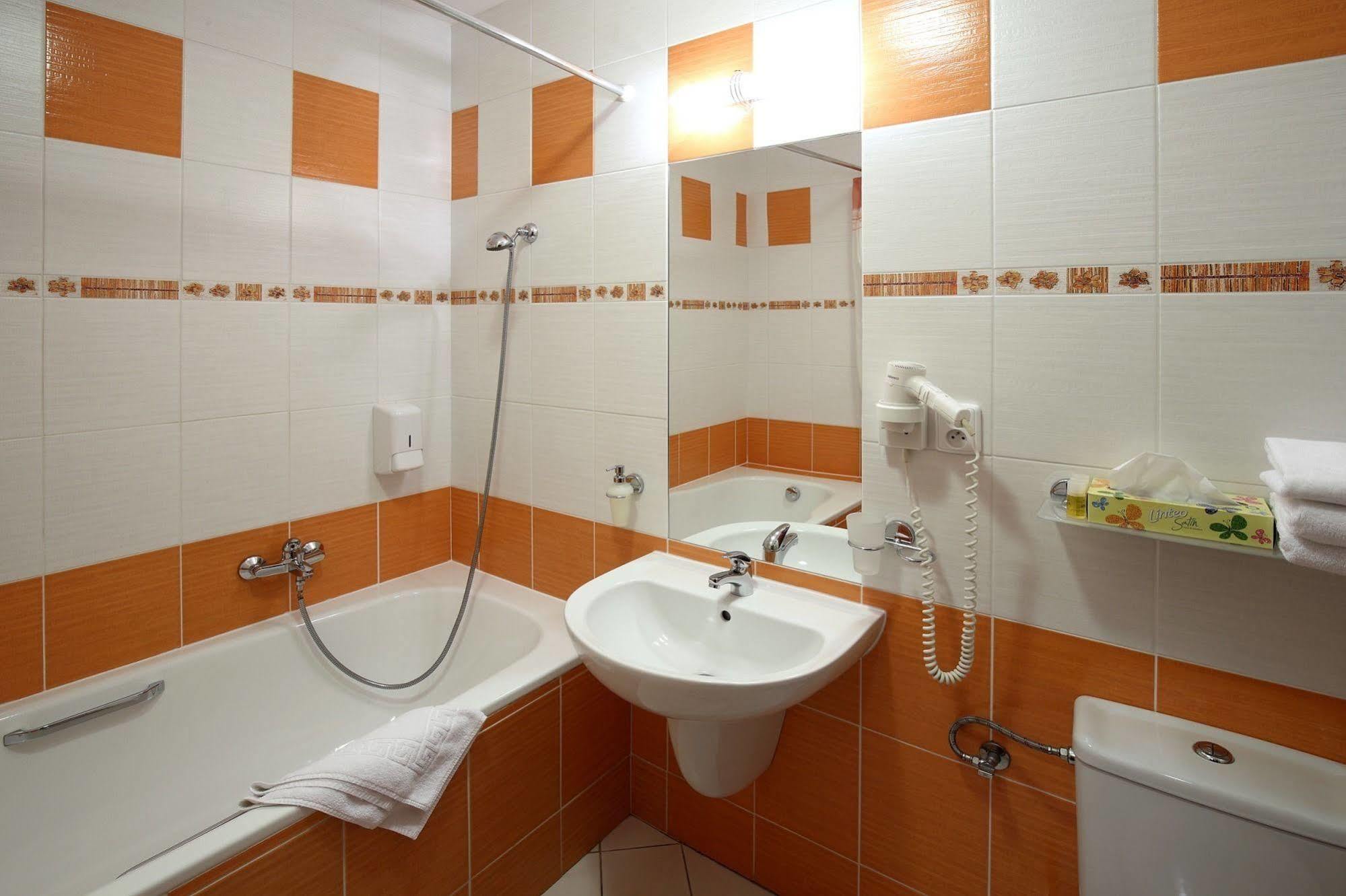 Hotel Palace Plzeň Extérieur photo