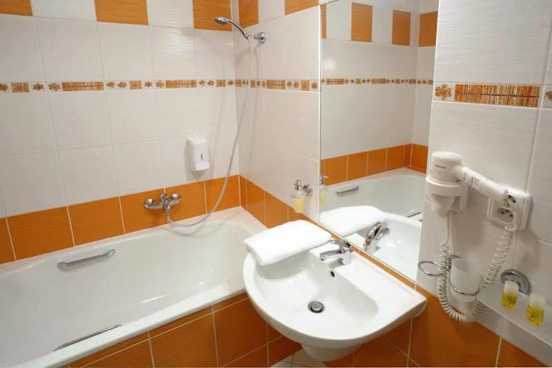 Hotel Palace Plzeň Extérieur photo